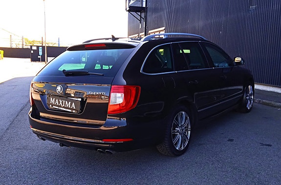 Skoda Superb 4 of 5