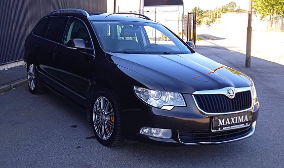 Skoda Superb 2 of 5
