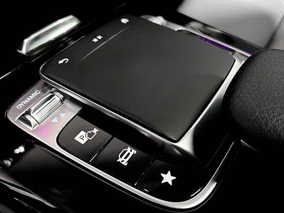 Mercedes-Benz CLA200 17 of 24