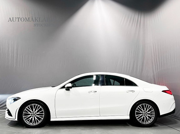 Mercedes-Benz CLA200 8 of 24