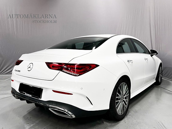 Mercedes-Benz CLA200 4 of 5