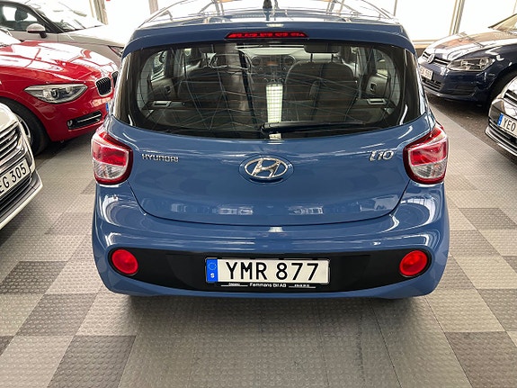 Hyundai i10 6 of 19