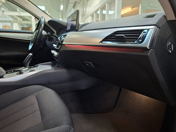 BMW 520 9 of 24
