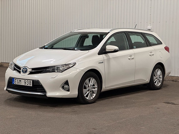 Toyota Auris 3 of 5