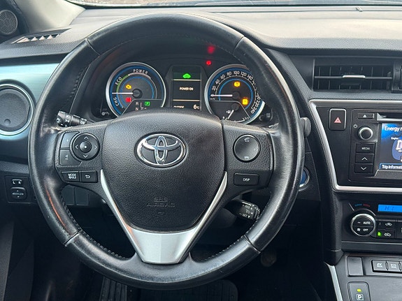Toyota Auris 21 of 23