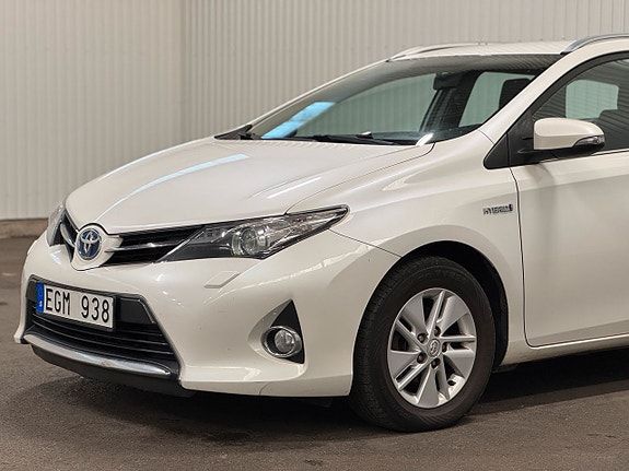Toyota Auris 4 of 5