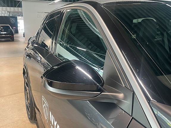 Peugeot e-3008 22 of 27