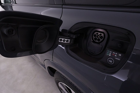 Audi Q6 e-tron 14 of 21