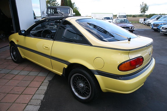 Nissan 100 NX 25 of 26