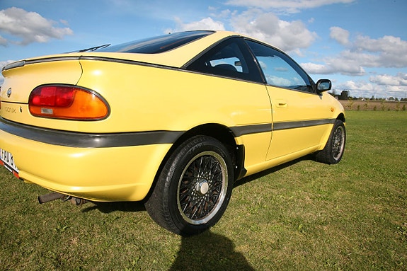 Nissan 100 NX 9 of 26