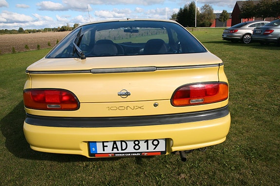Nissan 100 NX 3 of 5