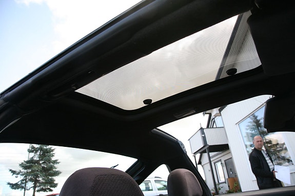 Nissan 100 NX 23 of 26