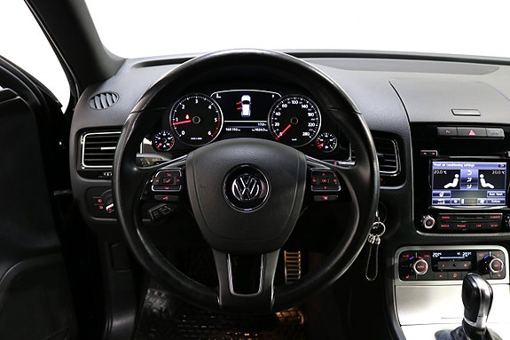 Volkswagen Touareg 10 of 27
