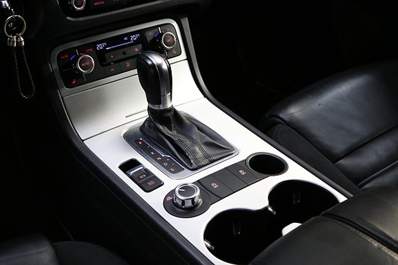Volkswagen Touareg 12 of 27