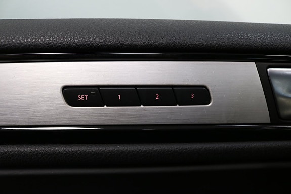 Volkswagen Touareg 9 of 27