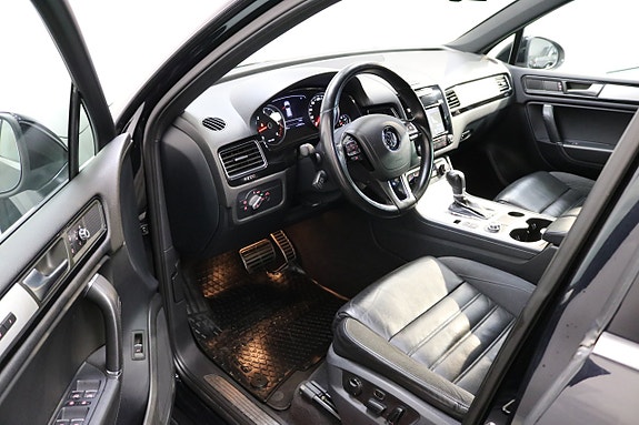 Volkswagen Touareg 7 of 27