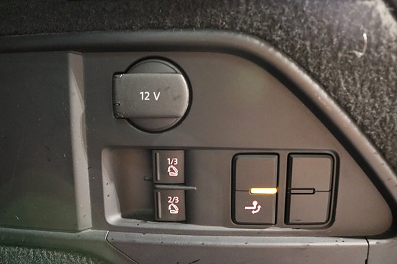 Volkswagen Touareg 25 of 27