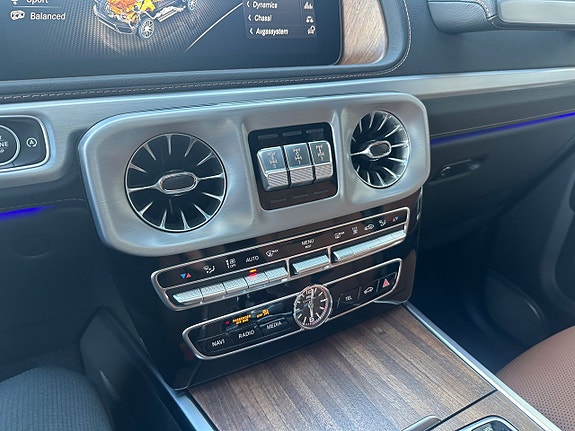 Mercedes-Benz G63 23 of 27