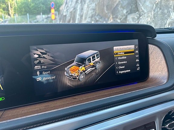Mercedes-Benz G63 22 of 27