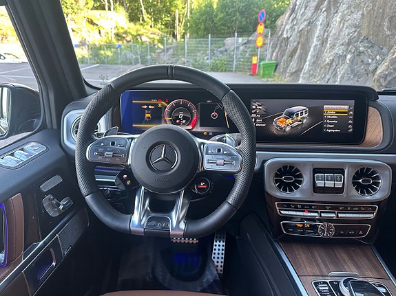 Mercedes-Benz G63 14 of 27