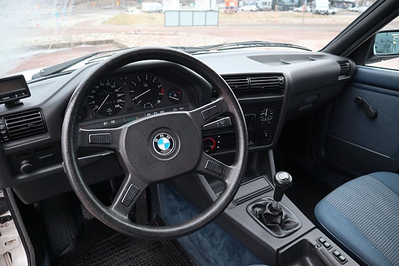 BMW 320 11 of 11