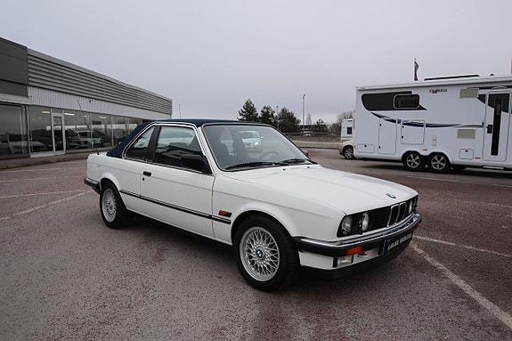 BMW 320 6 of 11