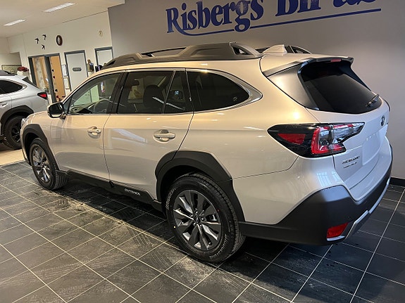 Subaru Outback 4 of 5
