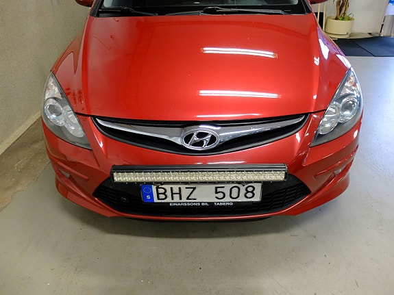 Hyundai i30 2 of 9