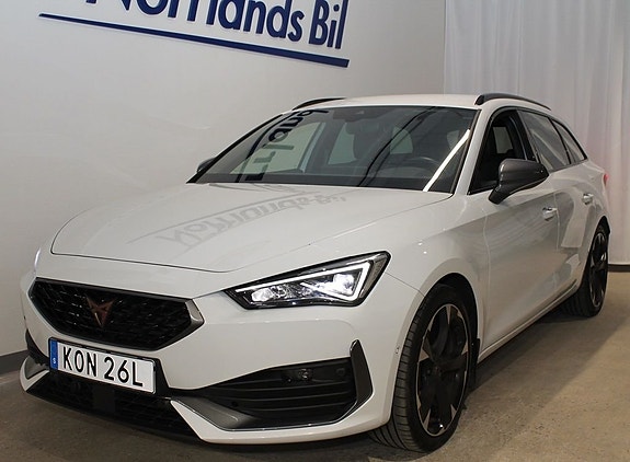 Cupra Leon 2 of 5