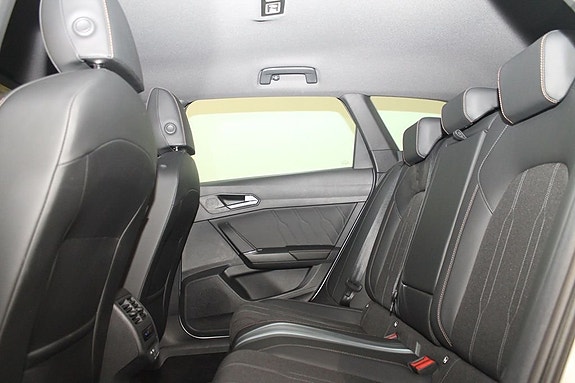 Cupra Leon 7 of 9