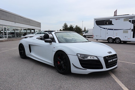 Audi R8 6 of 16