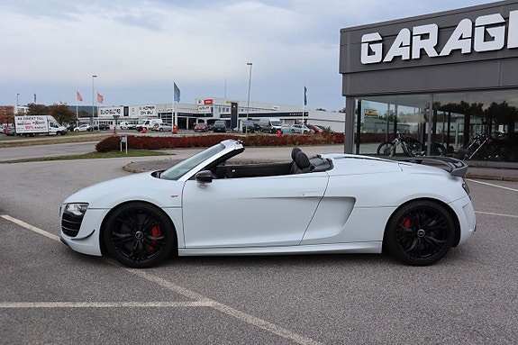 Audi R8 2 of 5