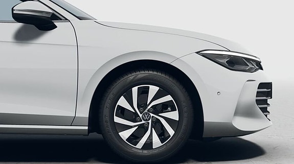 Volkswagen Passat 9 of 12