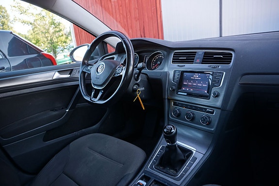 Volkswagen Golf I 5 of 5