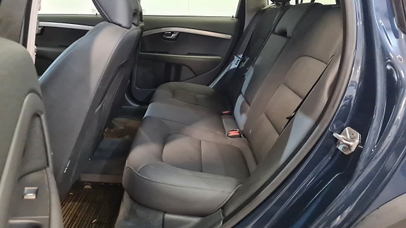 Volvo XC70 10 of 16