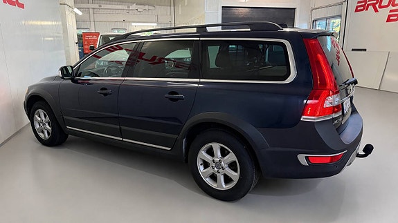 Volvo XC70 4 of 5