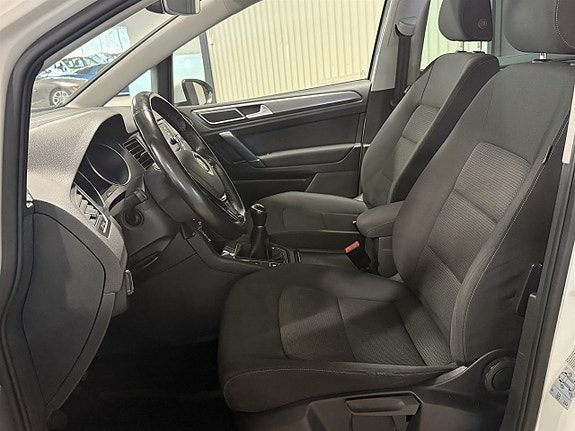 Volkswagen Golf Sportsvan 6 of 10