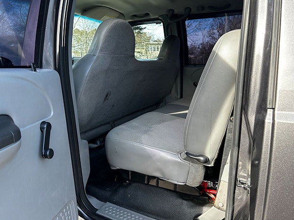 Ford F-250 12 of 16