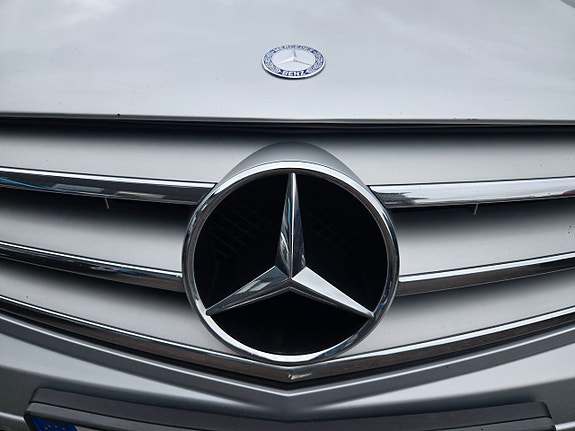 Mercedes-Benz C180 24 of 24