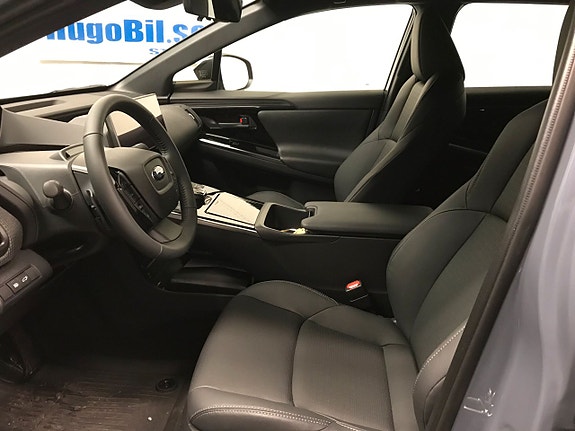 Subaru Solterra 4 of 8