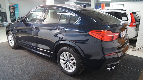 BMW X4 3 of 5