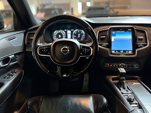 Volvo XC90 12 of 27