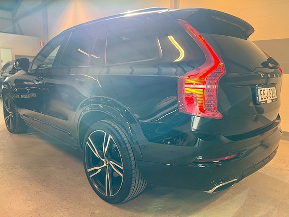 Volvo XC90 4 of 5