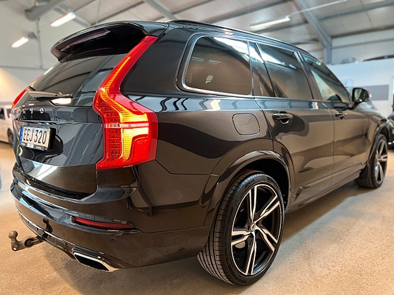 Volvo XC90 6 of 27