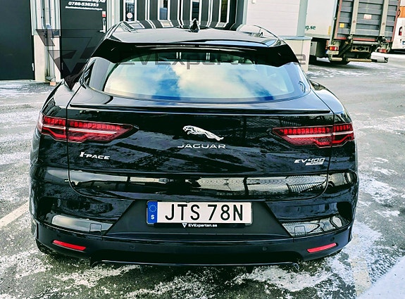 Jaguar I-PACE 8 of 22