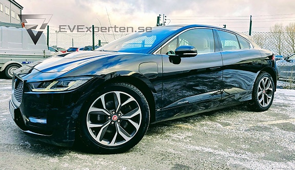 Jaguar I-PACE 4 of 5
