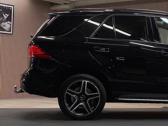 Mercedes-Benz GLE43 14 of 28