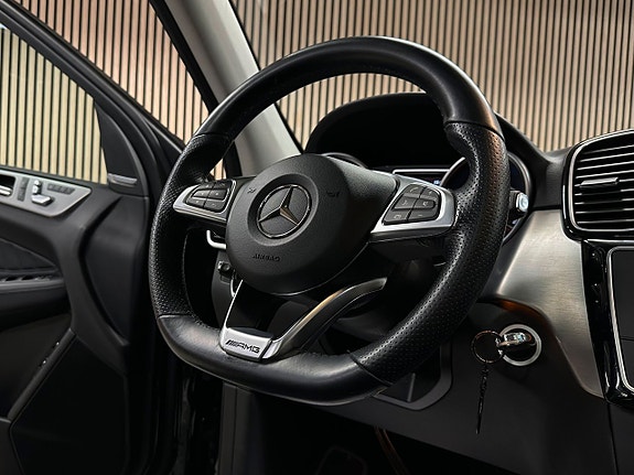 Mercedes-Benz GLE43 19 of 28