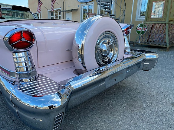 Oldsmobile 88 15 of 30