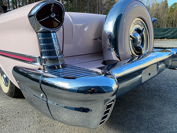Oldsmobile 88 6 of 30
